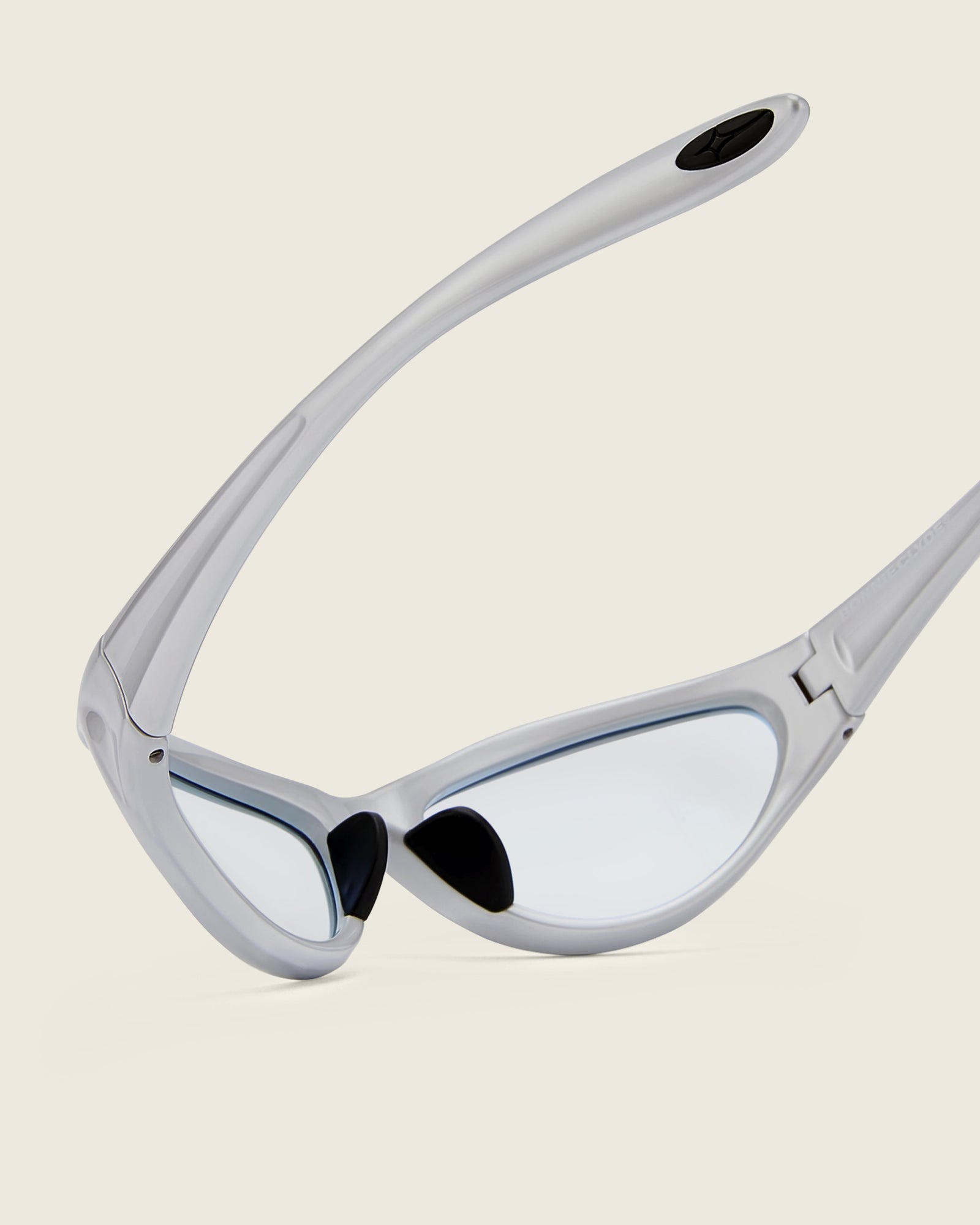 Bonnie Clyde Angel aviator opticals in silver TR90 with blue lenses, detail view.